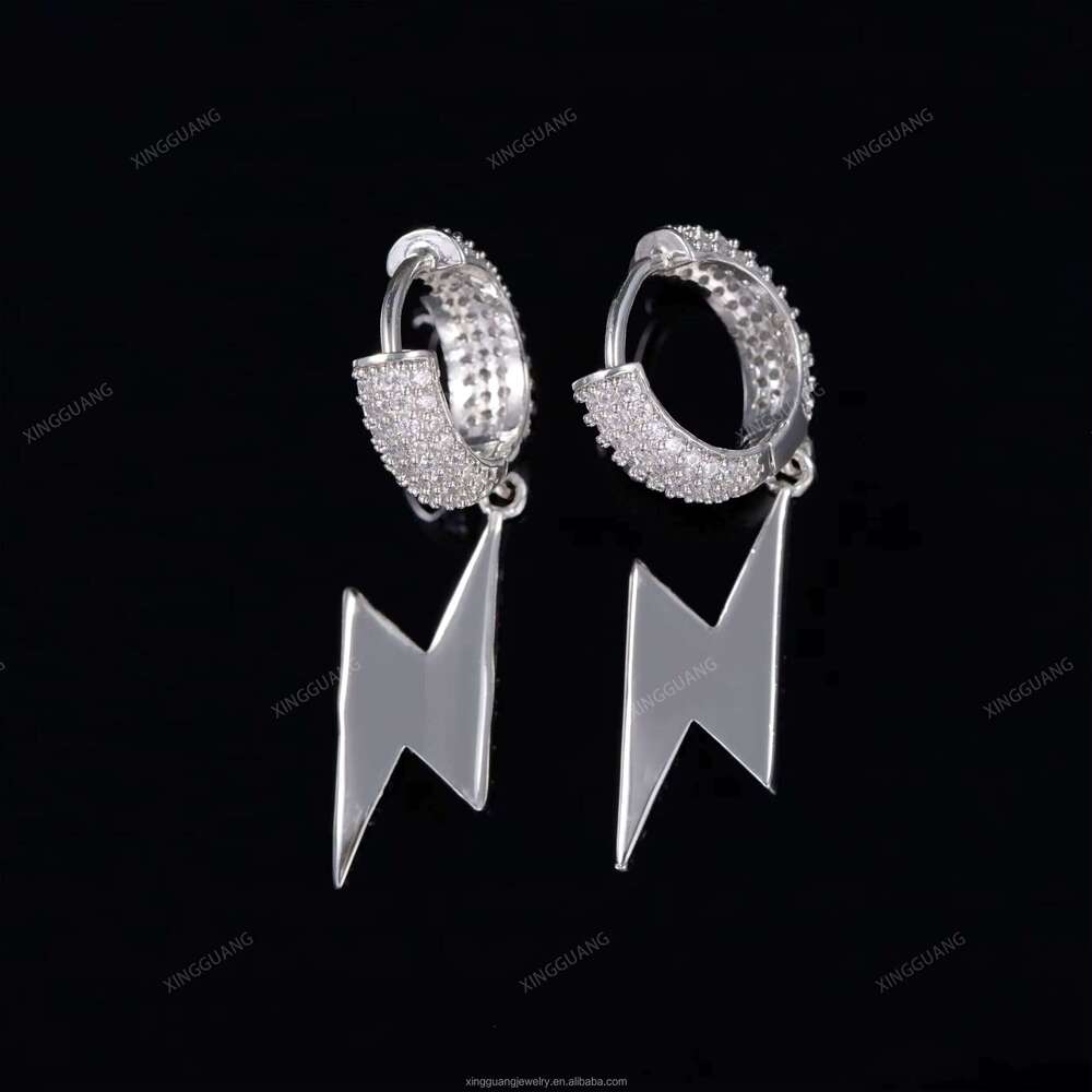 New Style Hip Hop Jewelry Lighing S Sier Gold Plated Ice Out VVS Moissanite Dia Custom Earrings for Men