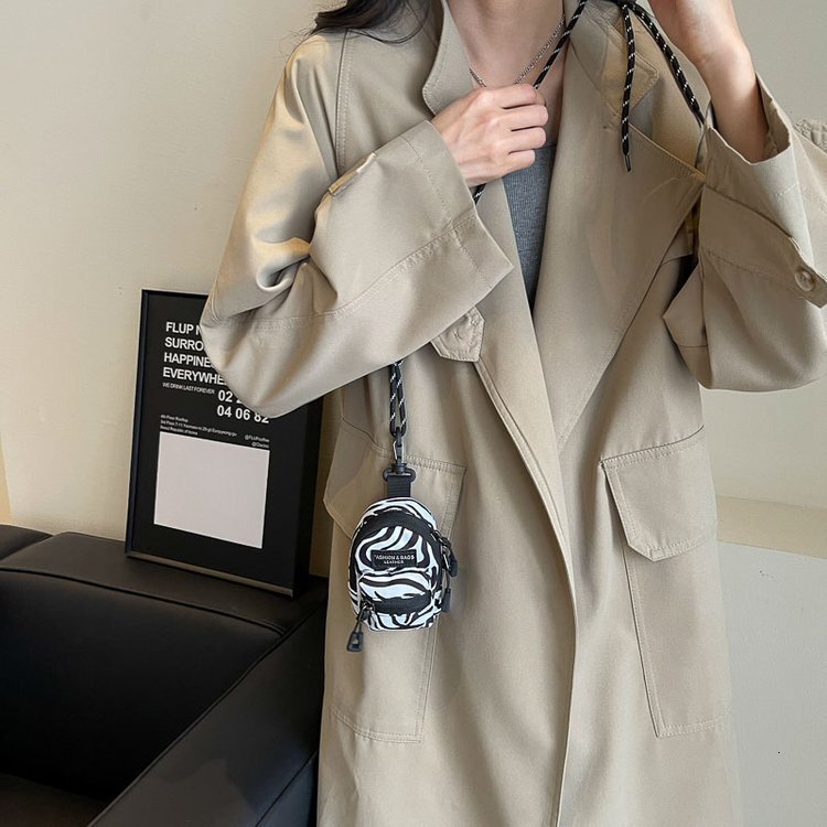 Free Delivery To Your Door Mini Designer Bag Lipstick Earphone Luxury Bag Small Bag 2025 New Trendy Fashion Pendant Bag Niche Design Fabric Single