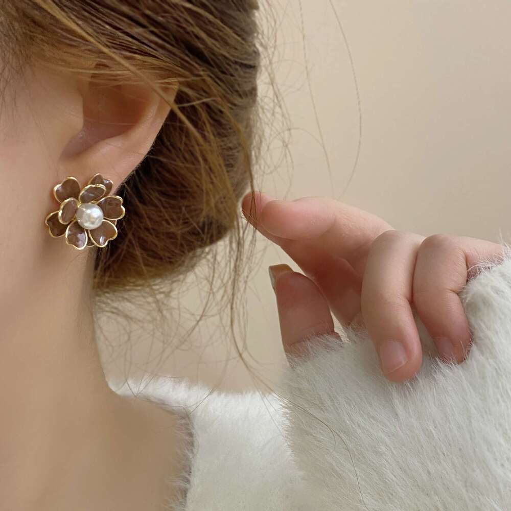 Copper Gold-Plated Korean Style Flower Enamel Drop for Women New Trendy Light Niche Fashion Stud Earrings Sier Needle