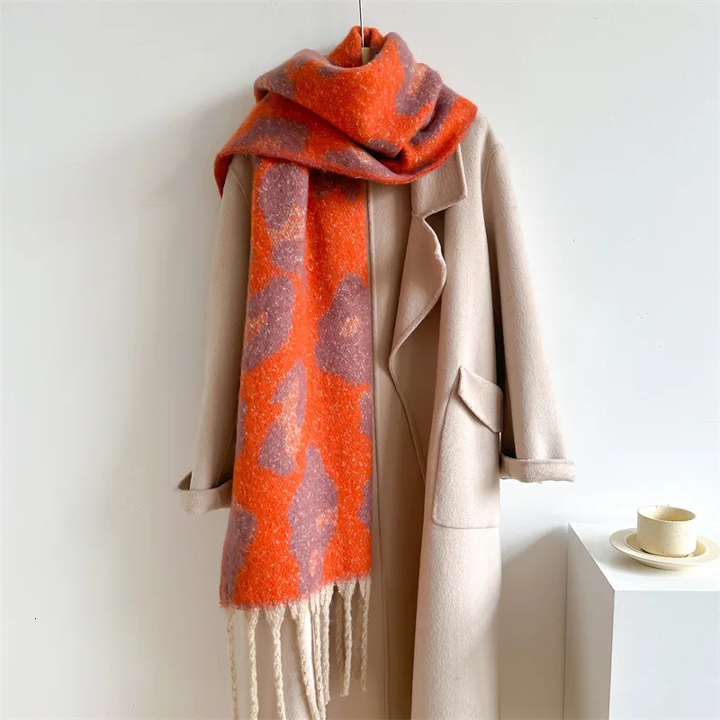 Autumn Winter Cashmere Scarf Men Women Thickened Warm Elegant Neckerchief Leopard Print Soft Long Tassel Scarves 250807