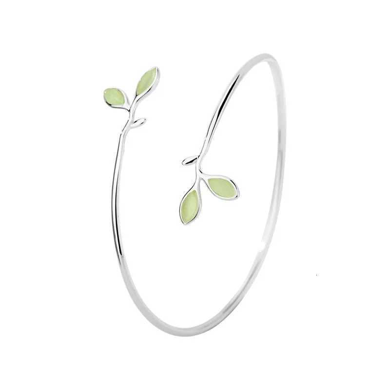 Exquisite Bangle for Women Green Opal Leaf Twigs Branch Jewelry Girl Gift Luxury Designer Bracelet Wrist Decoration Accessories Z250807