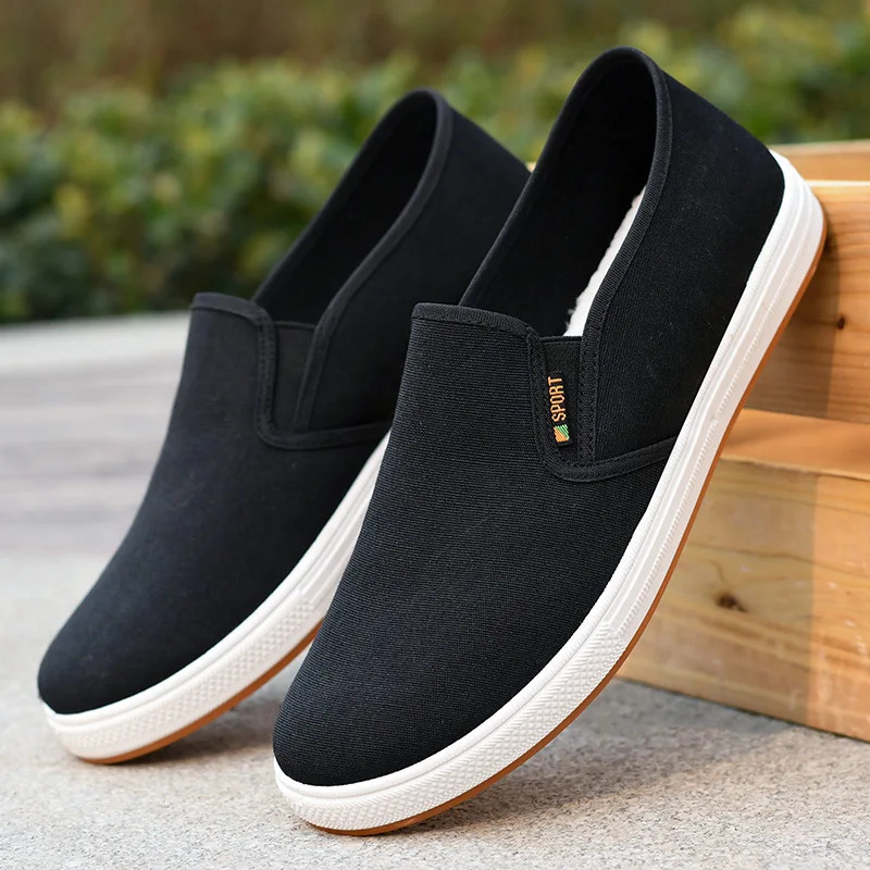 Men Canvas Shoes Lightweight Casual Shoes Black Flats High Quality Soft Male Loafers Slip on Men Vulcanized Shoes Zapatos 250805