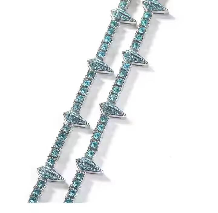 Miami-Inspired Cuban Links Chain Bracelet Featuring Dazzling Lab-Grown Moissanite Stones