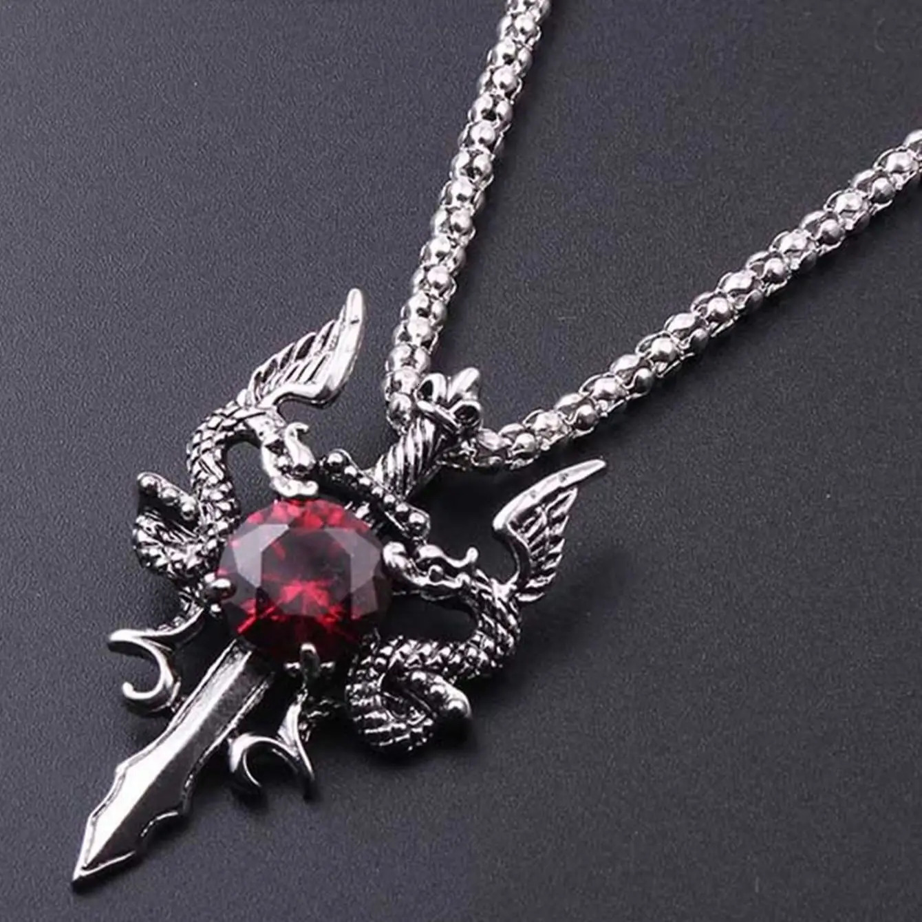 1 Gothic Style Womens Ancient Silvercolor Evil Dragon Gem Pendant Necklace Personalized Fashion Street Sweater Chain Jewelry 250808