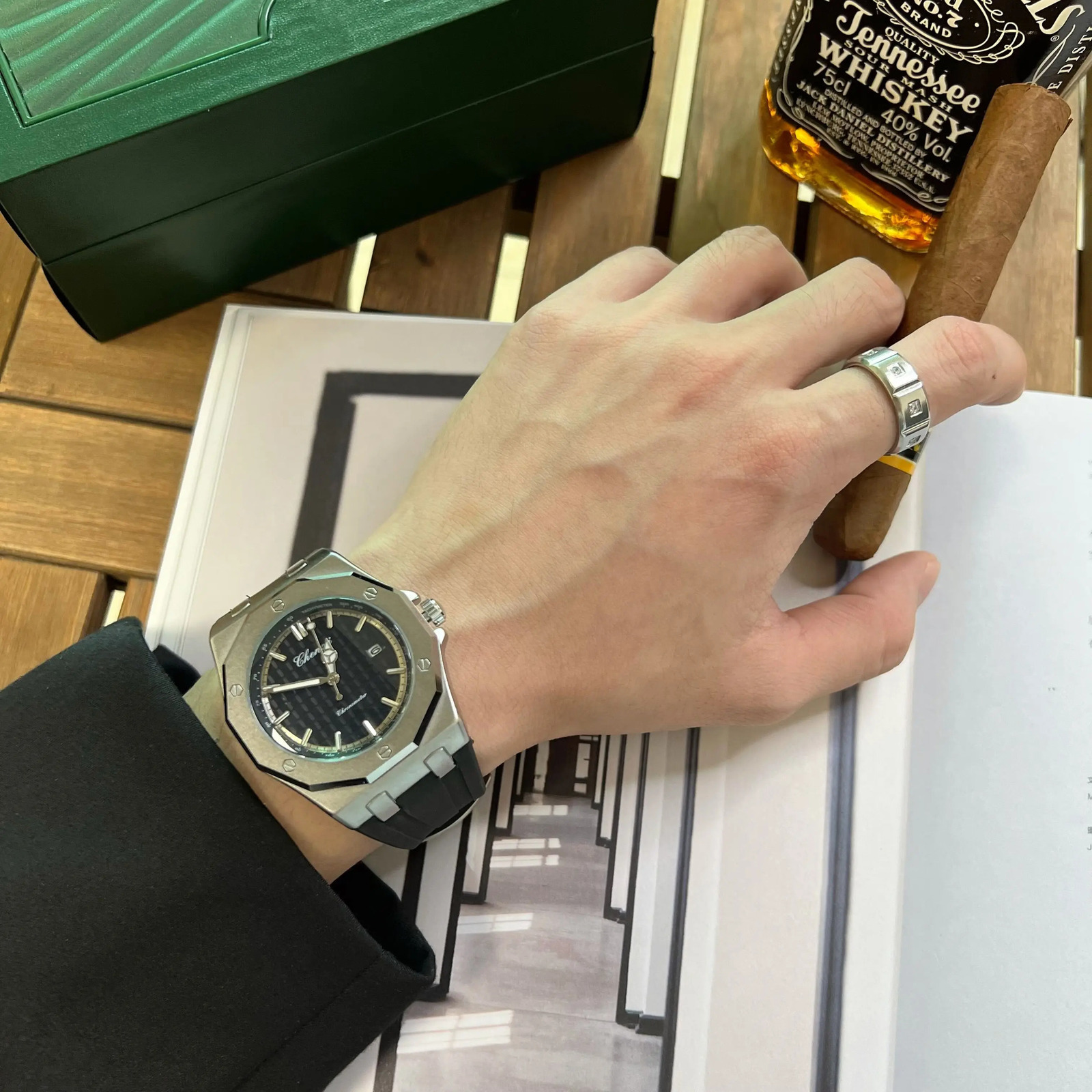 CHENXI Leisure Fashion Silicone Strap Mens Watch Waterproof Luminous Calendar Round Dial Quartz Watches for Men Student 250807