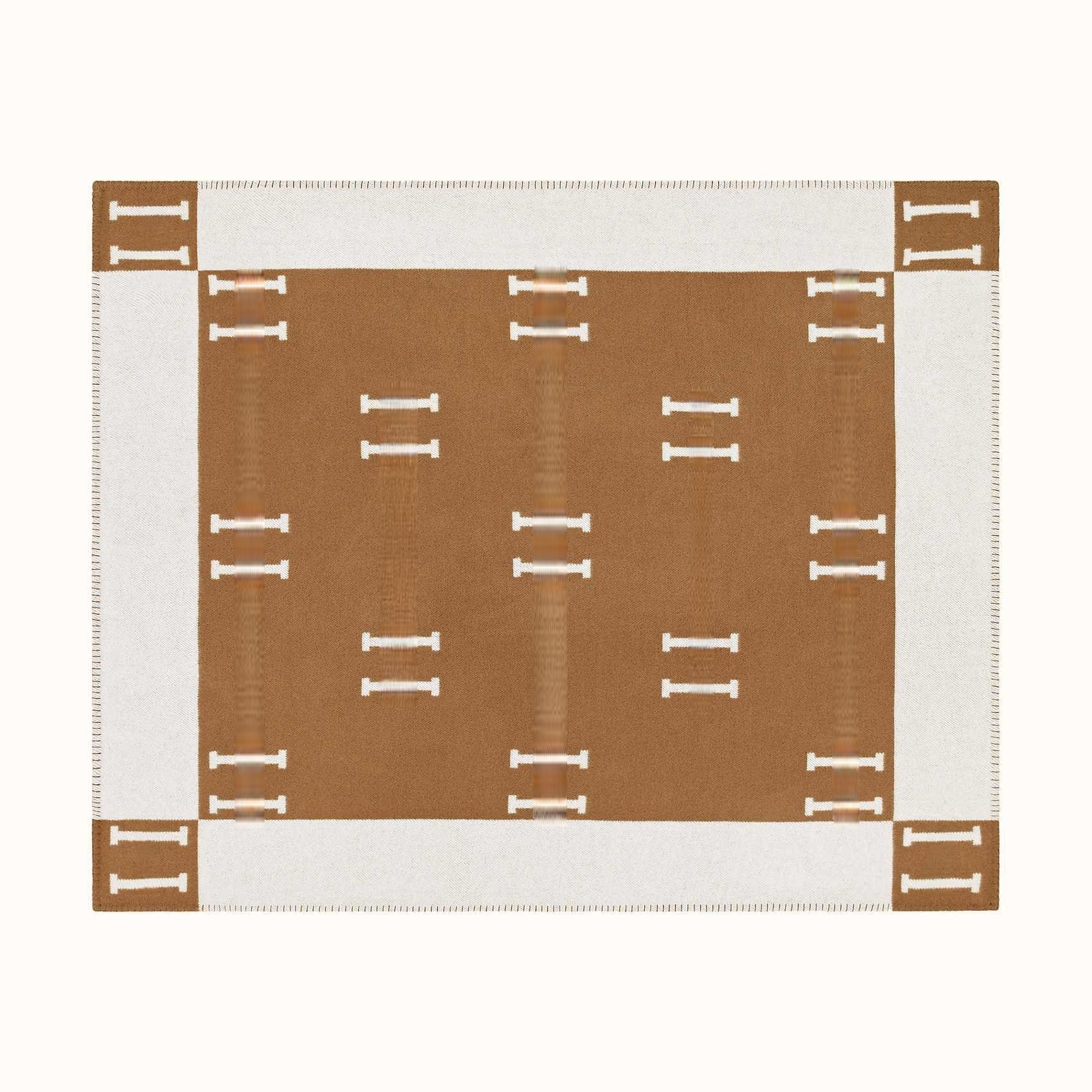 Designer blanket H cashmere and wool airplane blanket letter-patterned sofa blanket home textile office lunch break air-conditioning blanket