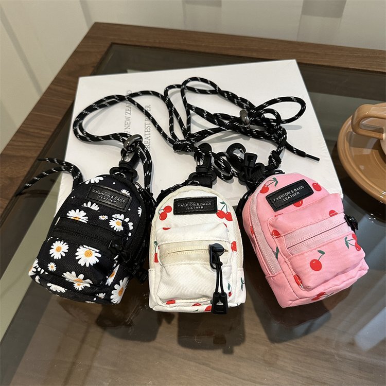 Mini Lipstick Earphone Small Bag 2025 New Trendy Fashion Pendant Designer Bag Bag Niche Design Free Delivery To Your Door Fabric Luxury Bag Single Sho