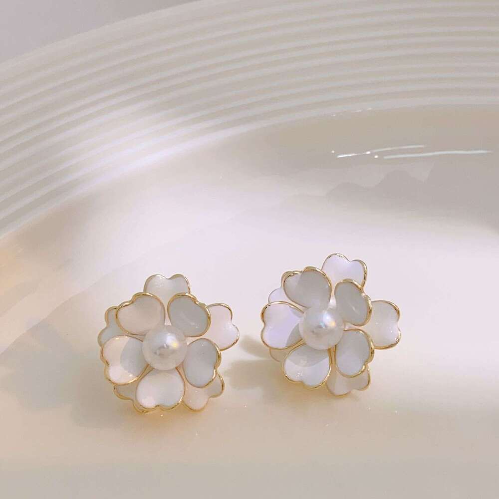 Copper Gold-Plated Korean Style Flower Enamel Drop for Women New Trendy Light Niche Fashion Stud Earrings Sier Needle