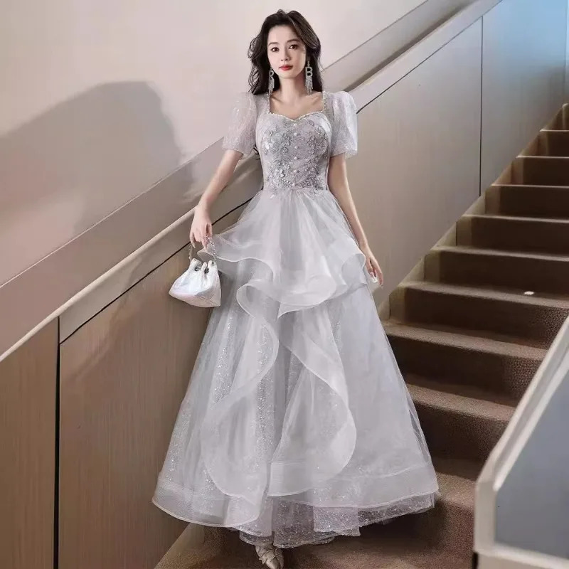 2025 Womens Summer Banquet Grey Mesh Evening Dress Fashion Square Leader Years Presidents Slim Performance Dress 250728