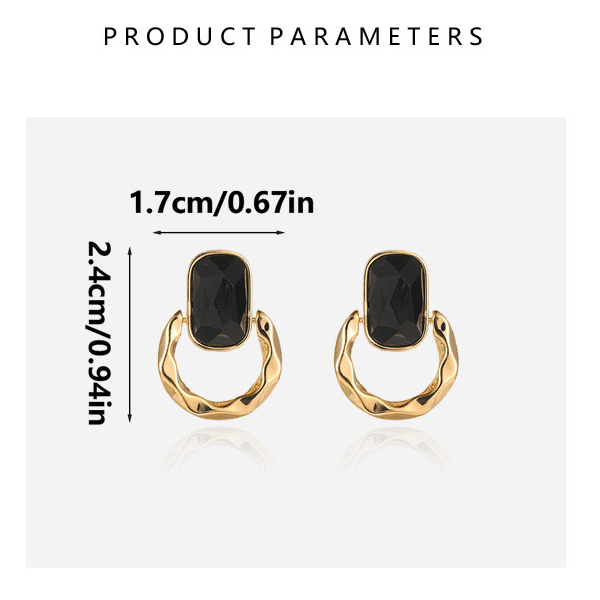 2025 New Arrival Women Minimalist Geometric Square Stud Earrings Small Batch Design Vintage Chic High End Jewelry