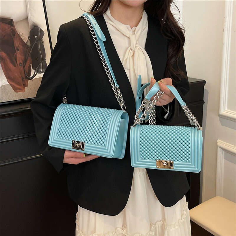 Designer 2025 New Trendy Fashion bags Chic purse and wallet Mom Chain Small Luxury Square High-End Crossbody Bag