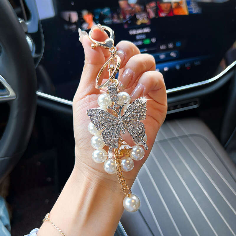 New Pearl String Alloy Butterfly Car Keychain Bag Korean Version Exquisite Decorative Pendant for Women