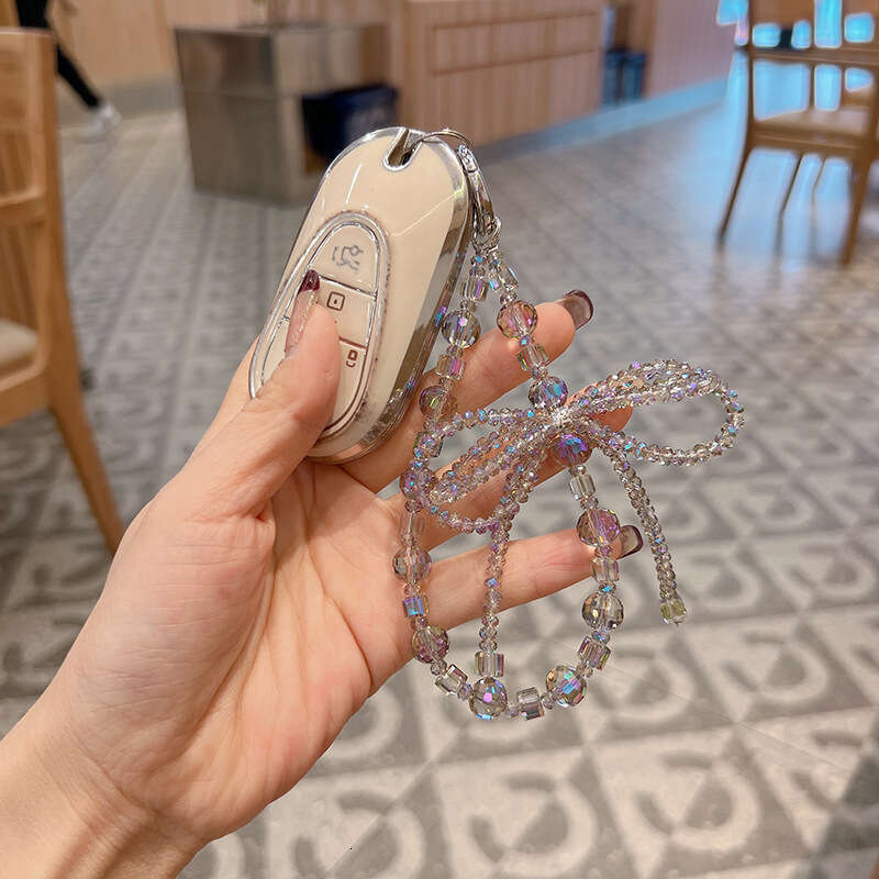 New Rhombus Crystal Bow Creative Exquisite Rhinestone Bracelet Chain Car Keychain Bag Pendant