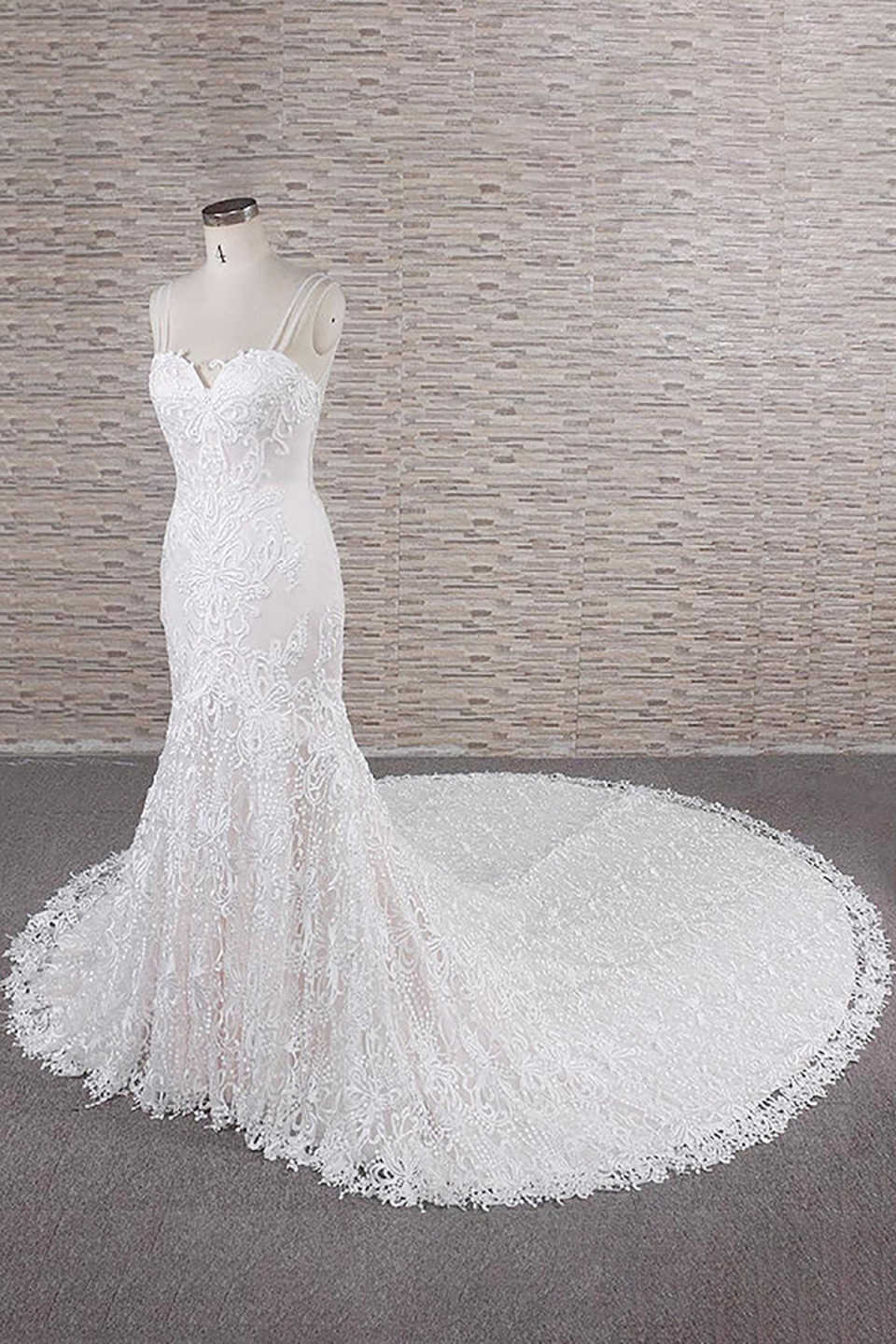 Vintage Mermaid Wedding Dress Backless Spaghetti Sleeveless Appliques Sweep Train Bridal Gowns Customized