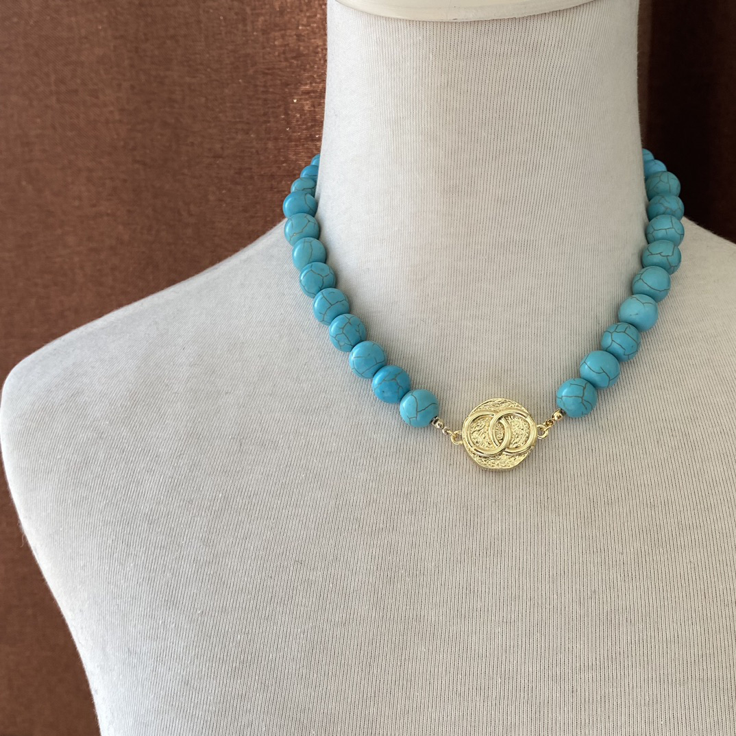 Turquoise Medallion Necklace Gold Tone Bohemian DoubleCircle Clasp Earthy Luxe Jewelry Gift for Her Z251010