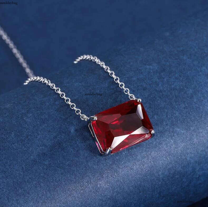 Choucong Ins Top Sell Laddies Jewellery Square Pendant Solitaire Sterling Sier Princess Cut Emerald Party Fashion Women Beach Clavicle Necklace Gift