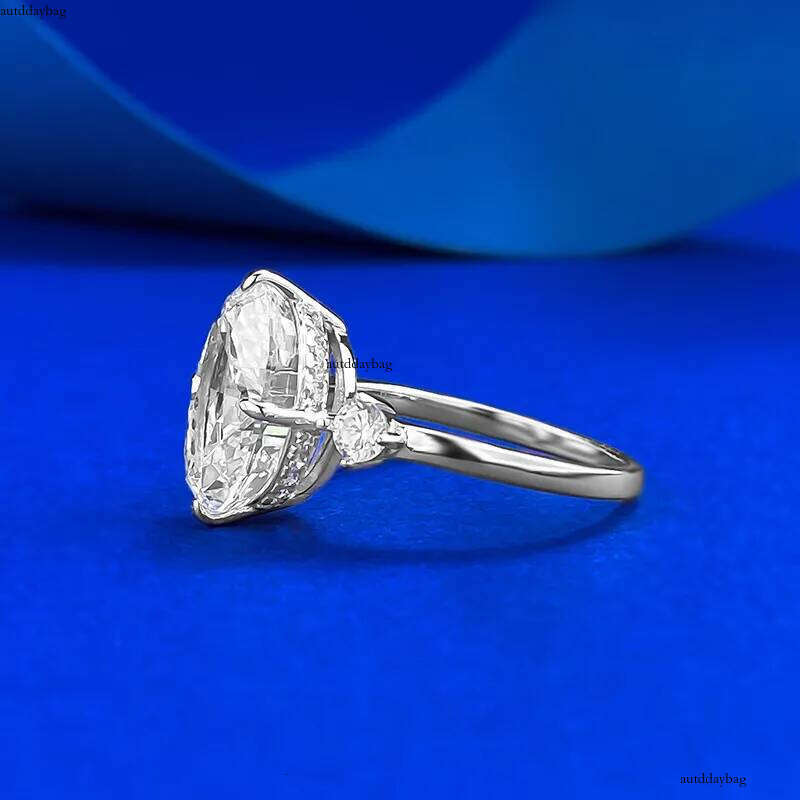 Choucong Brand Unique Stunning Jewelry Pure 100% Sterling Sier Oval Ice Cut Large White Moissanite Dia Eternity Women Wedding Band Ring Gift