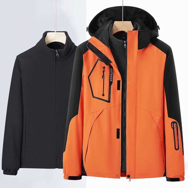 Two-piece jacket for men detachable windproof waterproof mountaineering clothing 3-in- outdoor waterproof jacket new style W250809