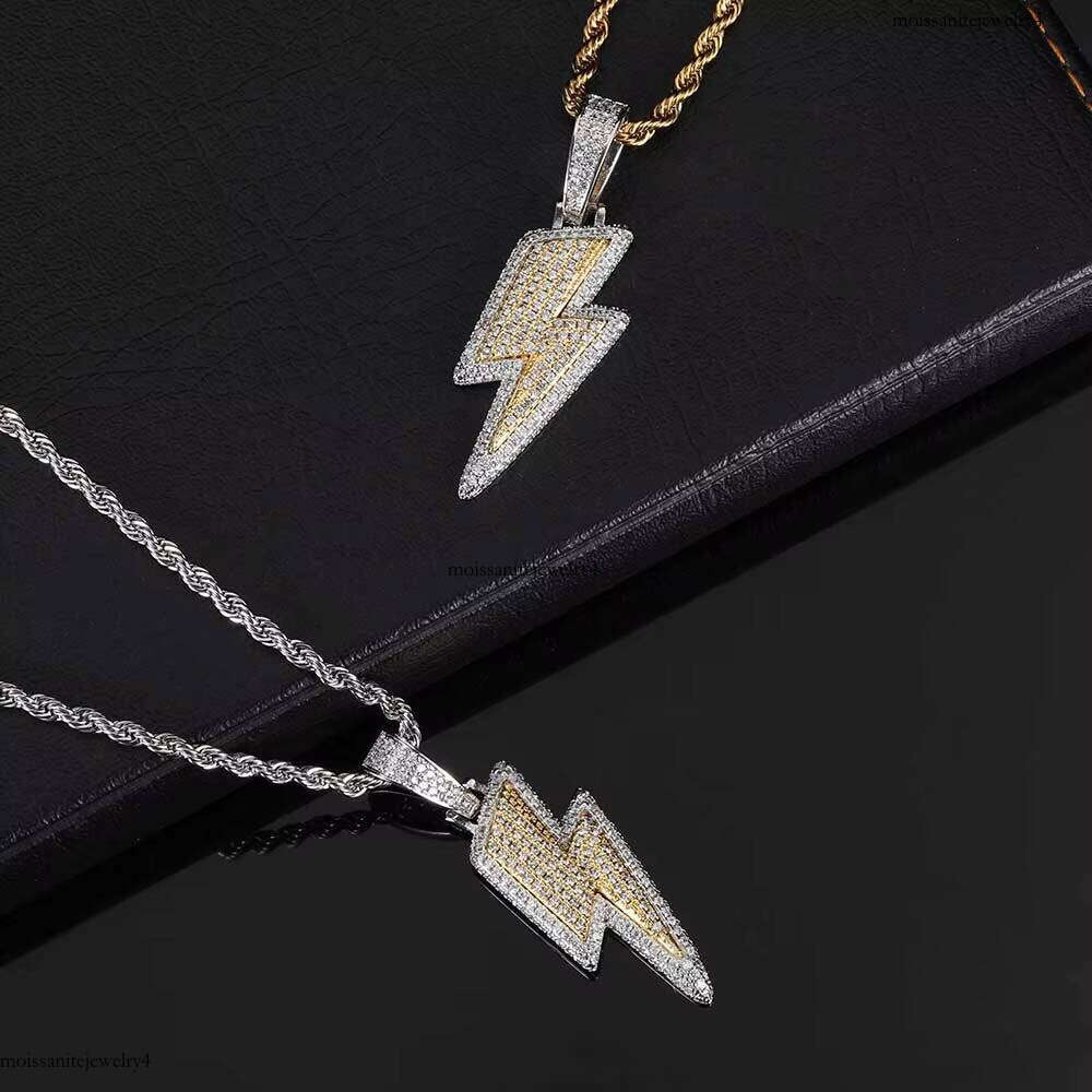 High Quality Iced Out Hip Hop Cubic Zirconia Lighing Pendant