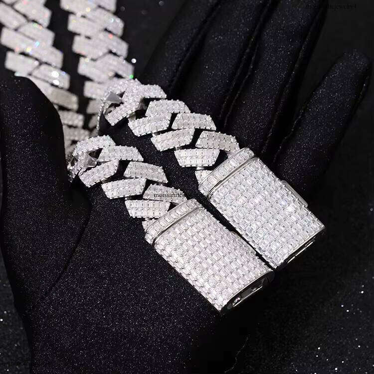 High Quality Custom Jewelry 20mm Sterling Sier VVS Baguette Moissanite Dia Iced Out Cuban Link Chain for Men