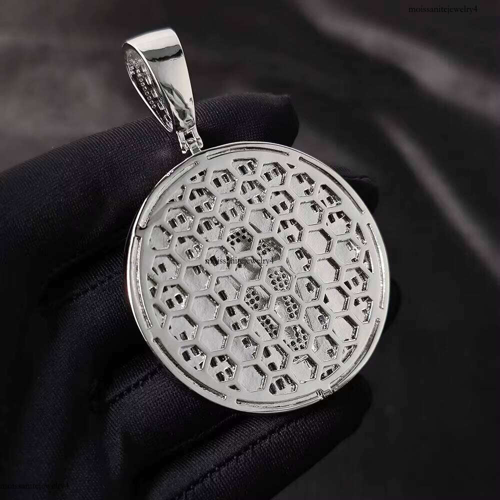 New Custom Jewelry Hip Hop Circular Cross Jesus Gold Plated Brass Micro Inset Zircon Iced Out Dia Pendant
