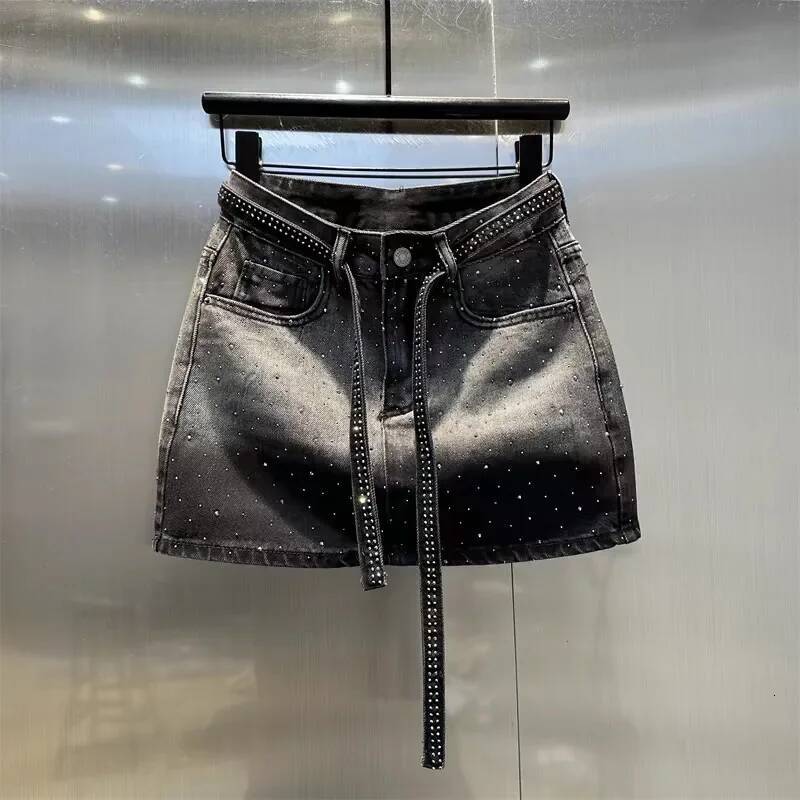 2025 Summer New Women's Summer Fashion Gradient Design Denim Mini Skirt Women's Light proof Short Skirt Fashion Cotton A-line fashion Half l