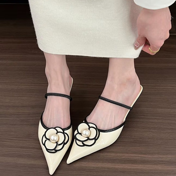 Free shipping design: Spring new Korean style French Chanel style, niche commuter single shoes for women with floral pointed tips