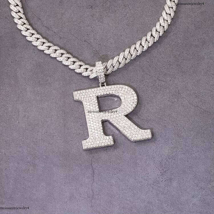 Fashion Hip Hop Jewelry Shine Dia VVS Moissanite Iced Out Sier Name Letter Pendant for Men
