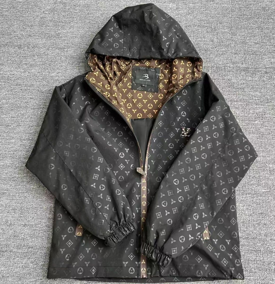 Designer mens sports hooded jackets tech waterproof spring fall jacket hoodies windbreaker outerwear sun protection stormsuit