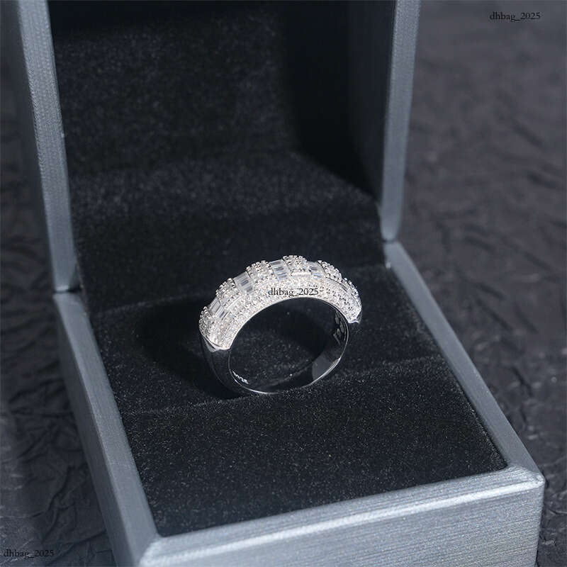 ICED OUT New Design Silver Moissanite Men Women Hip Hop Style Circle Ring