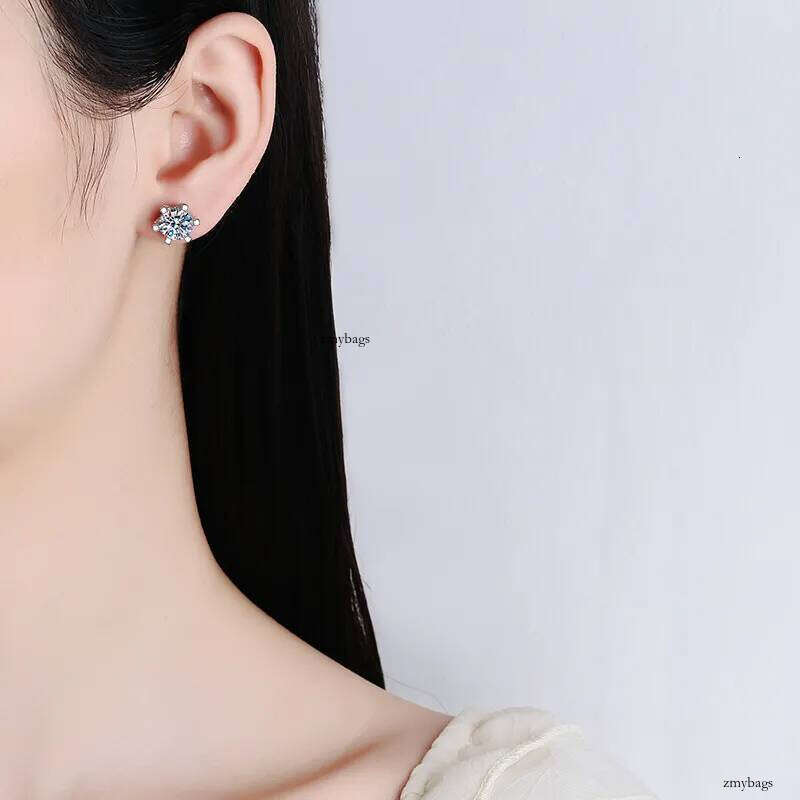 2025 Choucong Top Sell Stud Earrings Sparkling Classical Six Claw Jewelry Genuine 100% Sterling Sier Round Moissanite Dia Lady Wedding Earring