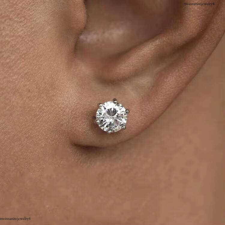 Classic Style Solid Sier Round Brilliant Moissanite Dia Stud Earrings for Men Women Jewelry