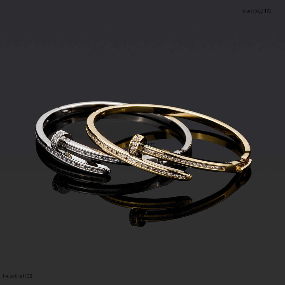 Hip Hop Classic Luxurious Nail-Shaped Zircon Earrings Bracelet INS Internet Celebrity Hot Push Gold Australian Personality Jewelry
