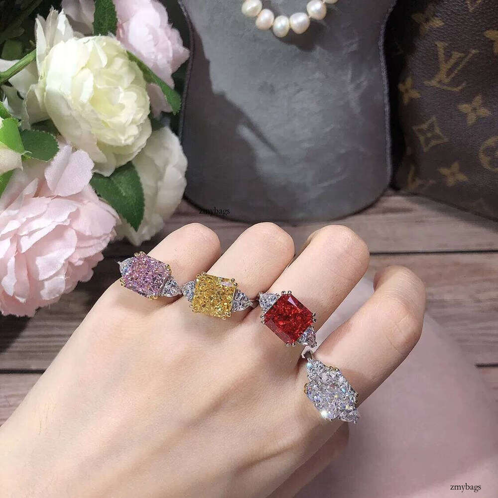 2025 Choucong Elegant Sparkling Jewelry Genuine 100% S Sterling Sier Ice Cut Multicolor Moissanite Dia Eternity Party Lady Aquamarine Wedding Ring Gif
