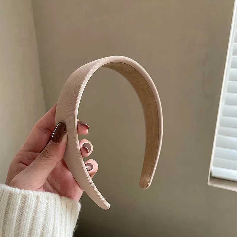 1pc Elegant Hair Ring Hair Binding Band for Women New Summer Design Wide-rimmed Black Hair Clip Band Piece. Y250809