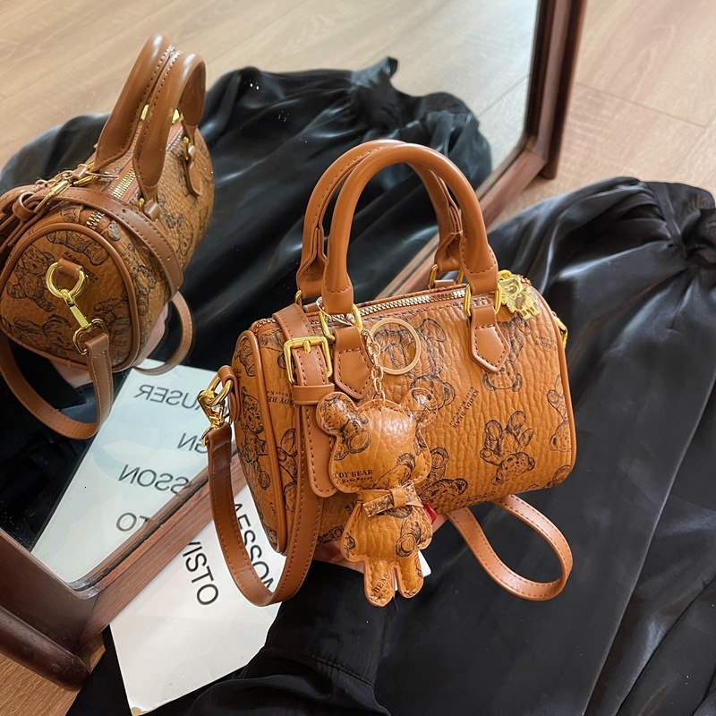 2025 Autumn New Pillow Bag Korean Fashion Printed Women s Shoulder Bag Cartoon Bear Commuter Handbag bag New Women s Crossbody Bag Autumn New women s 