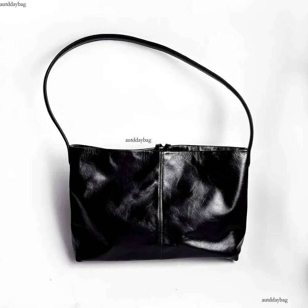 2024 Port Wind Crossbody Women's Head Layer Cowhide Large Capacity Leather Shoulder Computer Bag