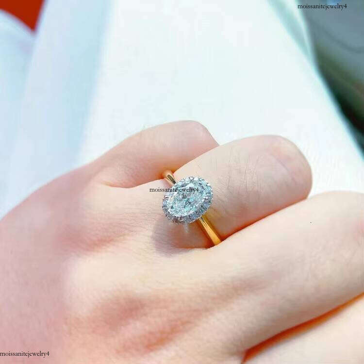 Fashion Jewelry 8x12MM Oval Cut D Color Moissanite 4.5CT Dia 14K Yellow Gold Rind Anniversary Ring