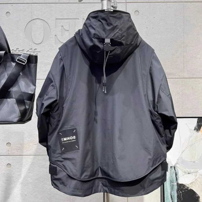 2023 Spring Autumn Cargo Jacket Patchdesign Zipper Hooded Multiple Pockets Coat Mens New Workwear Handsome Loose Outdoor Jacket W250809