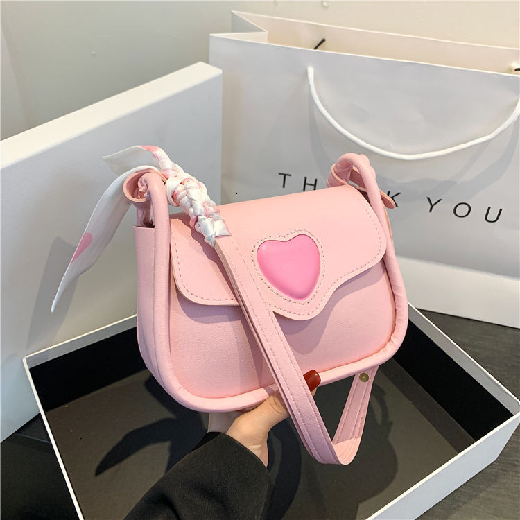 2025 Autumn New Women s Shoulder Bag New Armpit Bag Heart Pattern Simple And Fashionable Small Square Bag New Women s bag Crossbody women s Bag Autumn