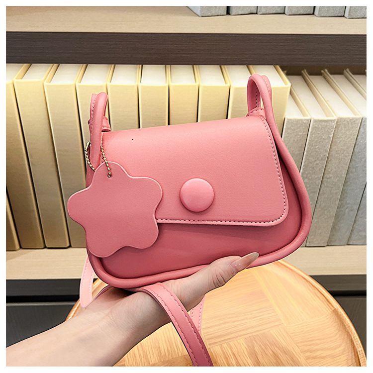 2025 Autumn New Texture Color Block Women s Shoulder Bag New Trend Niche Design Small Square Bag New Women s Crossbody Bag Autumn New Designer Bag Ver
