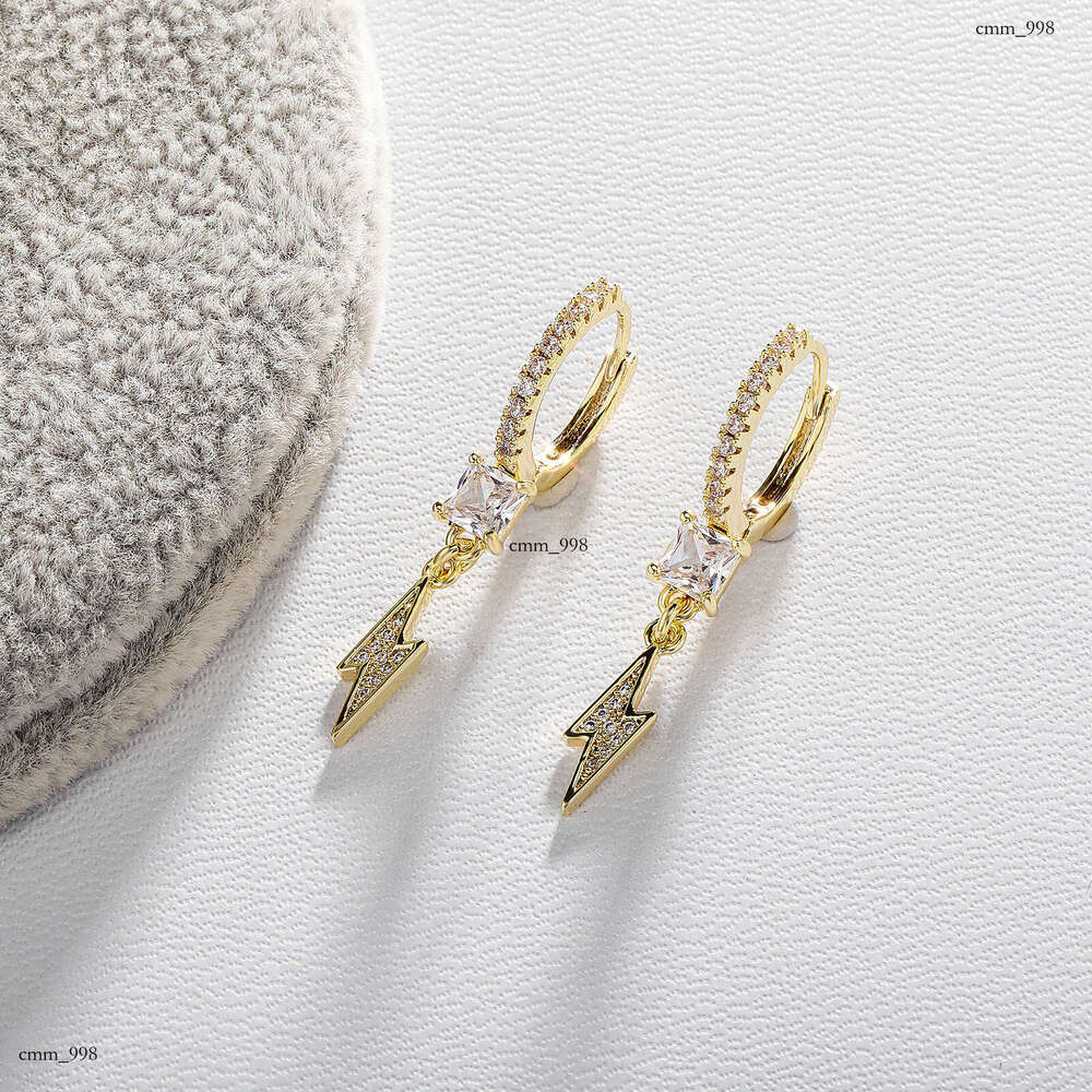 Vintage High-End Lighing Creative Fashion Versatile Drop Earrings New Style