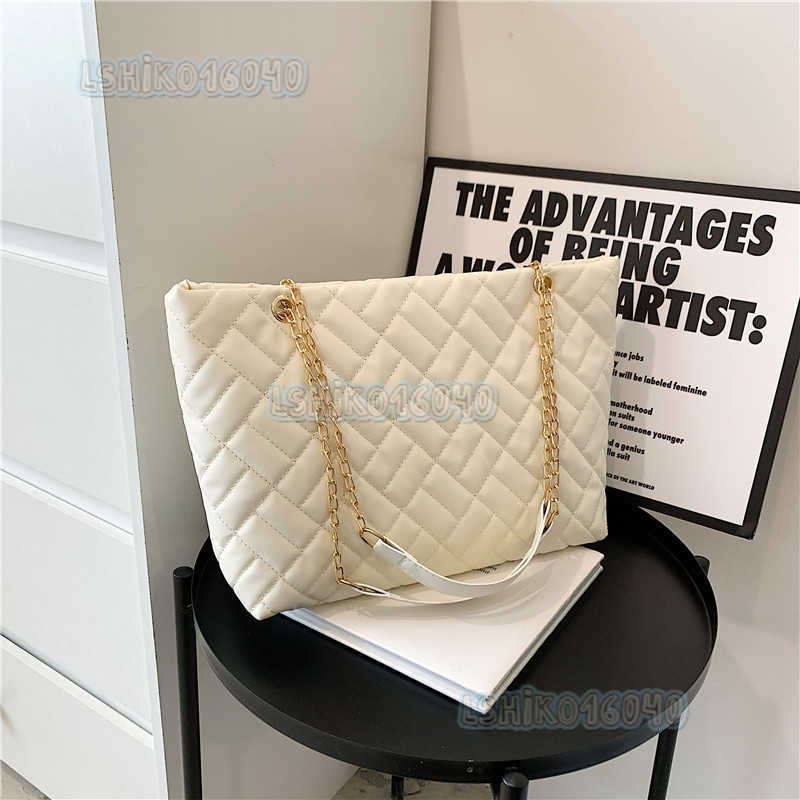 Womens Bag Light Niche Large Capacity Lingge Chain Tote Bag Womens Shoulder Bag H250808