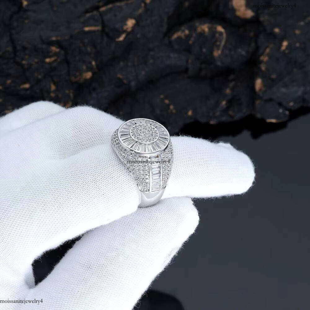 NUOYA Hip Hop Fine Jewelry Shiny Iced Out Dia Sier and Gold Plated Brass Micro Pave Baguette CZ Stones Ring for Women