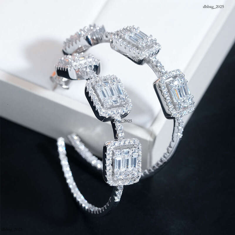 2024 New Sier Micro Inlaid Cubic Zirconia Fashionable Light Earrings High-end Elegant Ear Clips