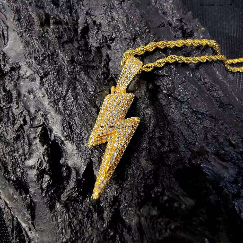 High Quality Iced Out Hip Hop Cubic Zirconia Lighing Pendant