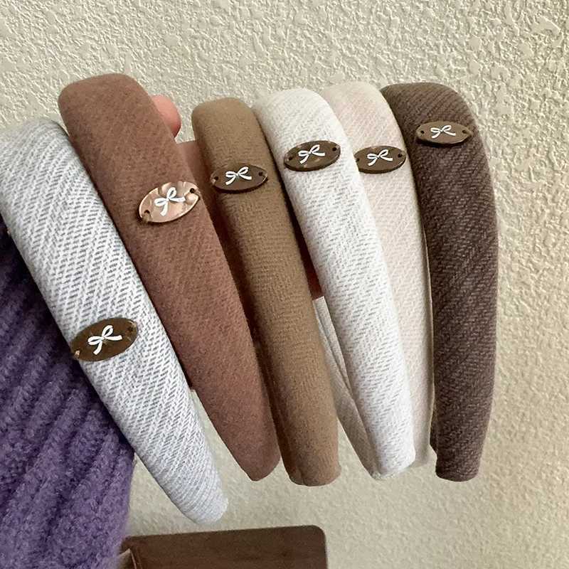 Retro Temperament Woolen Fabric Shell Bow Bands for Women Girls Elegant Hair Hoop Fashion Solid Color Sponge Hair Bands New Y250809