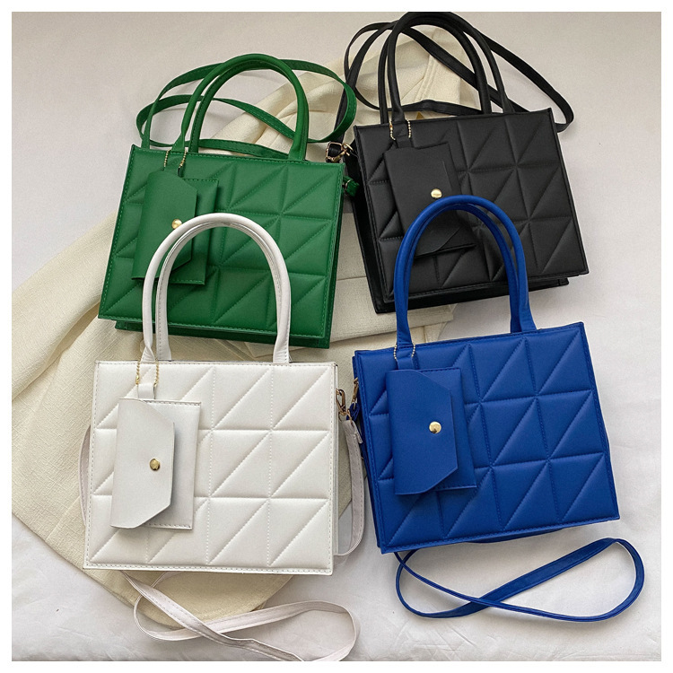 2025 Autumn New Texture Women s Shoulder Bag New Fashionable And Simple Handbag women s Autumn New Simple Style bag Designer Bag Elegant Style Women s