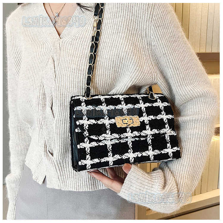 2024 Spring and Autumn New Style Woolen Bag for Women Fashion Trendy Chain Bag Textured Single Shoulder Crossbody Small Square Bag H250808
