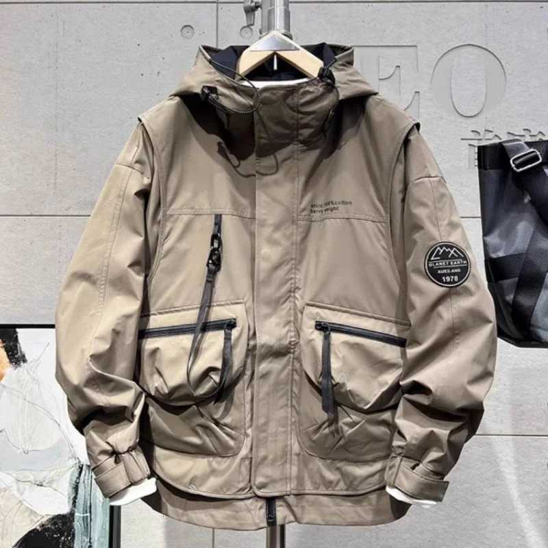 2023 Spring Autumn Cargo Jacket Patchdesign Zipper Hooded Multiple Pockets Coat Mens New Workwear Handsome Loose Outdoor Jacket W250809
